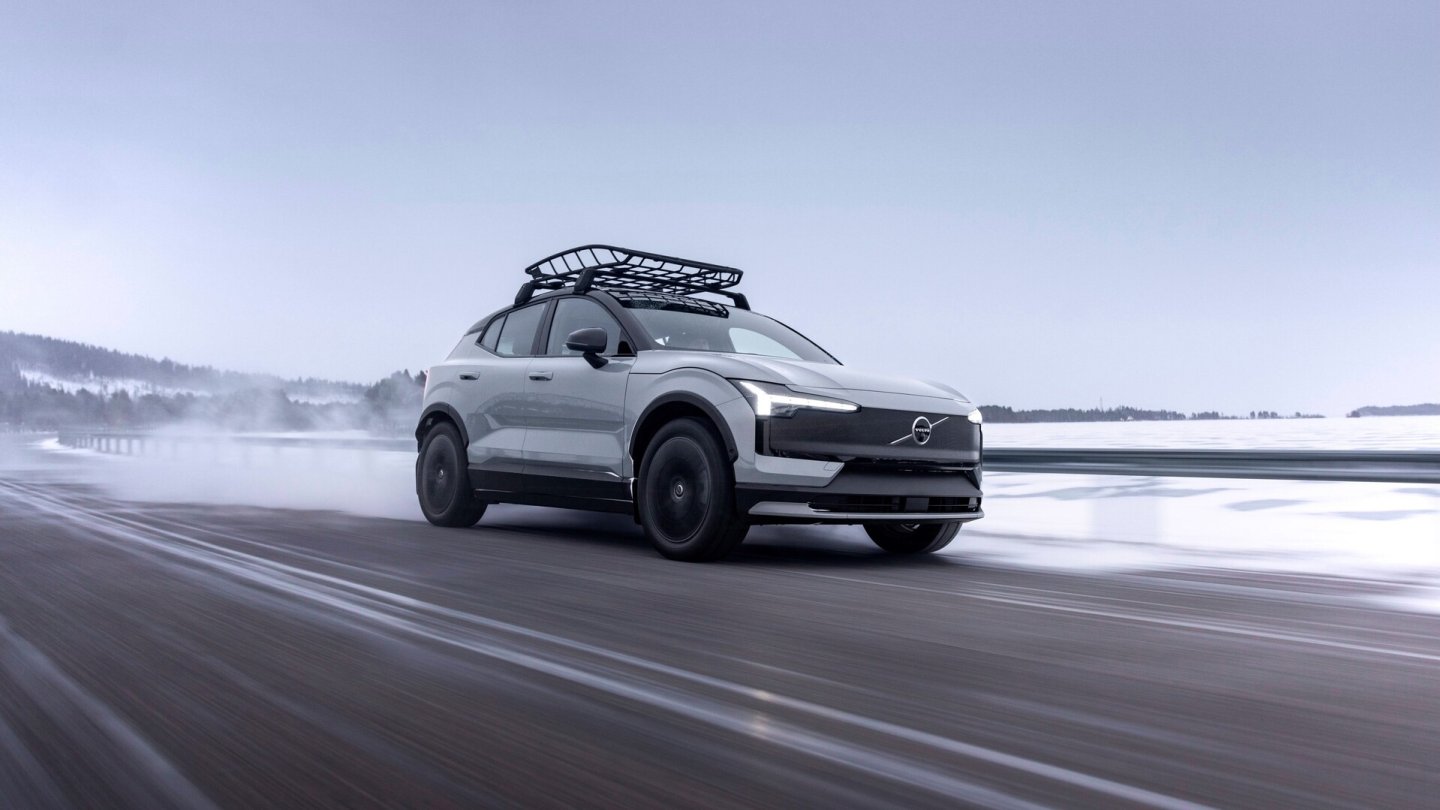 Volvo EX30 Cross Country