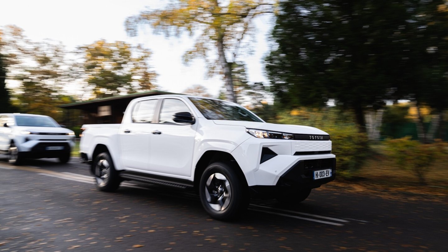 Der elektrische Hilux hat einen 59,2 kWh großen Akku.
