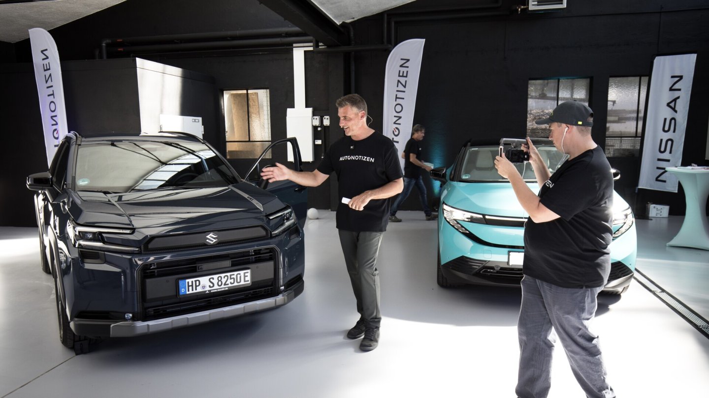 Erster Auftritt für den neuen Suzuki Across. Der Plug-in Hybrid startet in seine zweite Generation.