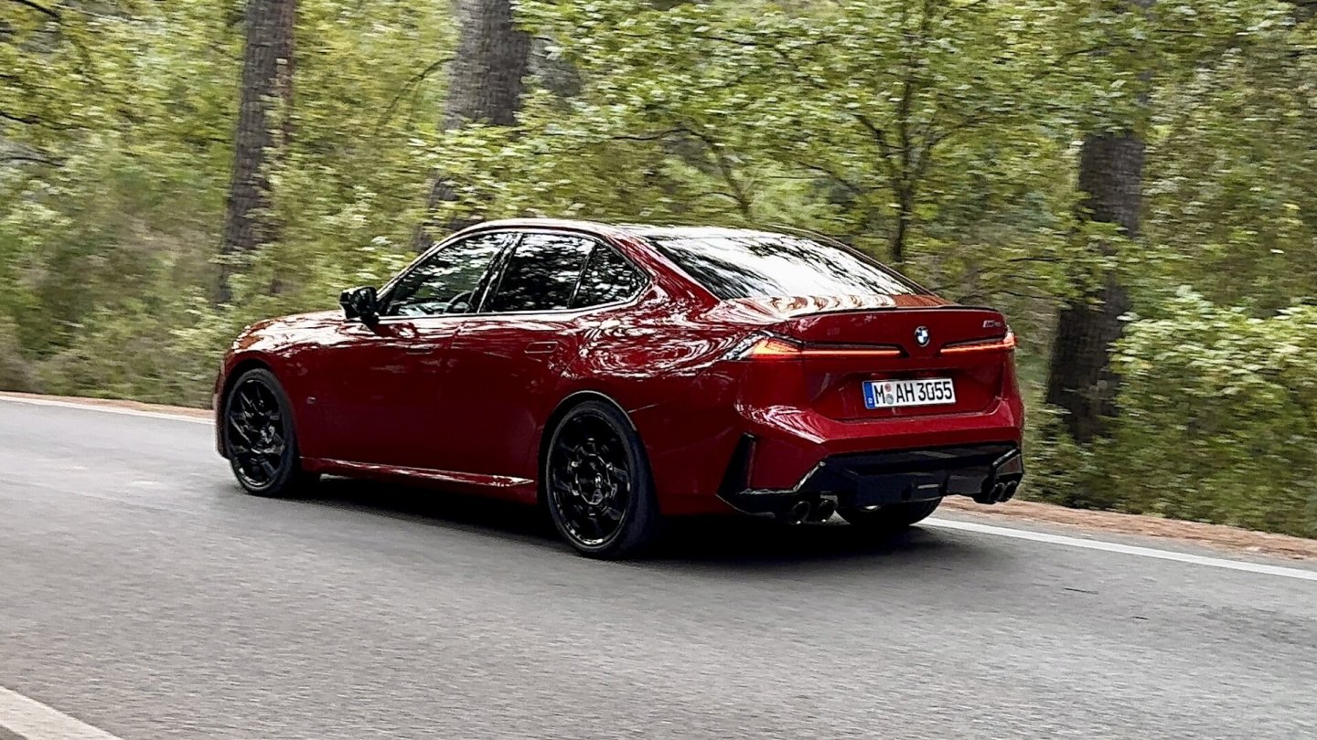 Je nach Setting wird der M350 zum straffen Sportler.