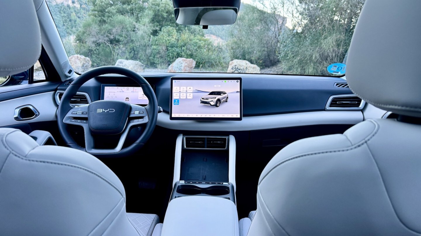 Die Verarbeitung ist gut, die Materialauswahl in Ordnung - mit Respektabstand zu den größeren BYD-Baureihen.