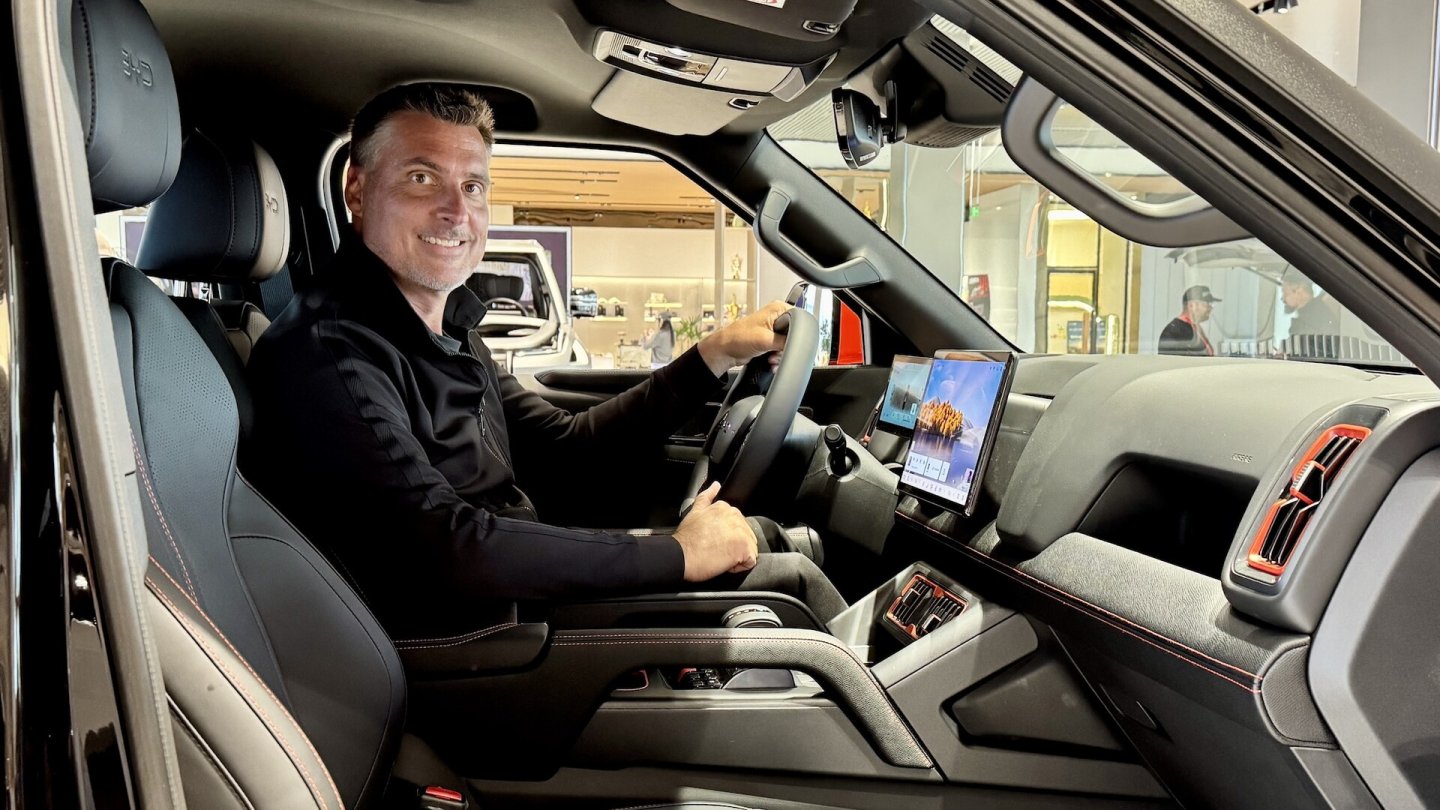 Viel Platz in beiden Reihen. Aber warum ohne höhenverstellbaren Beifahrersitz?