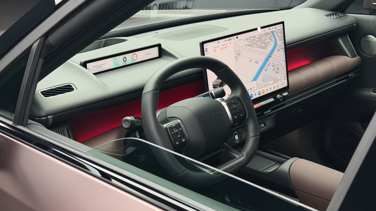 Nach dem Ioniq 3 kommt auch der neue Tucson mit einem schmalen, hoch positionierten Fahrer-Display.