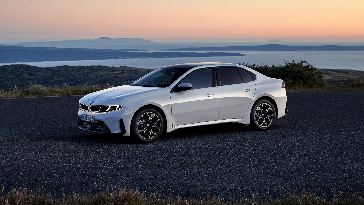 Der elektrische BMW i3 kommt zum Marktstart immer mit Allradantrieb.