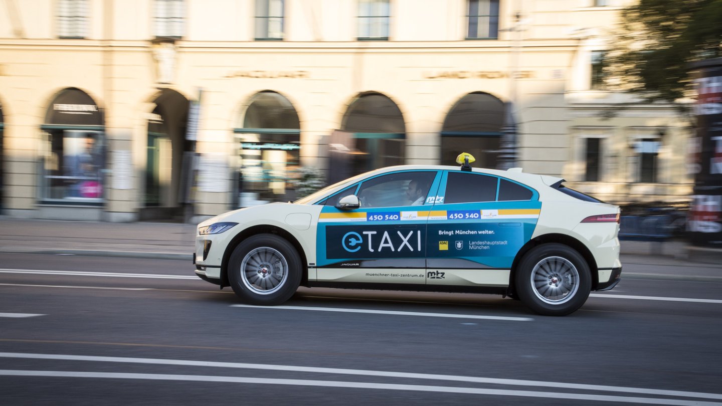 Jaguar I-Pace Taxi