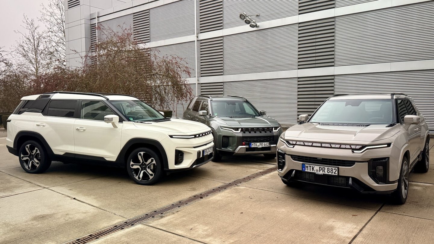 KGM Actyon, Torres, Torres EVX