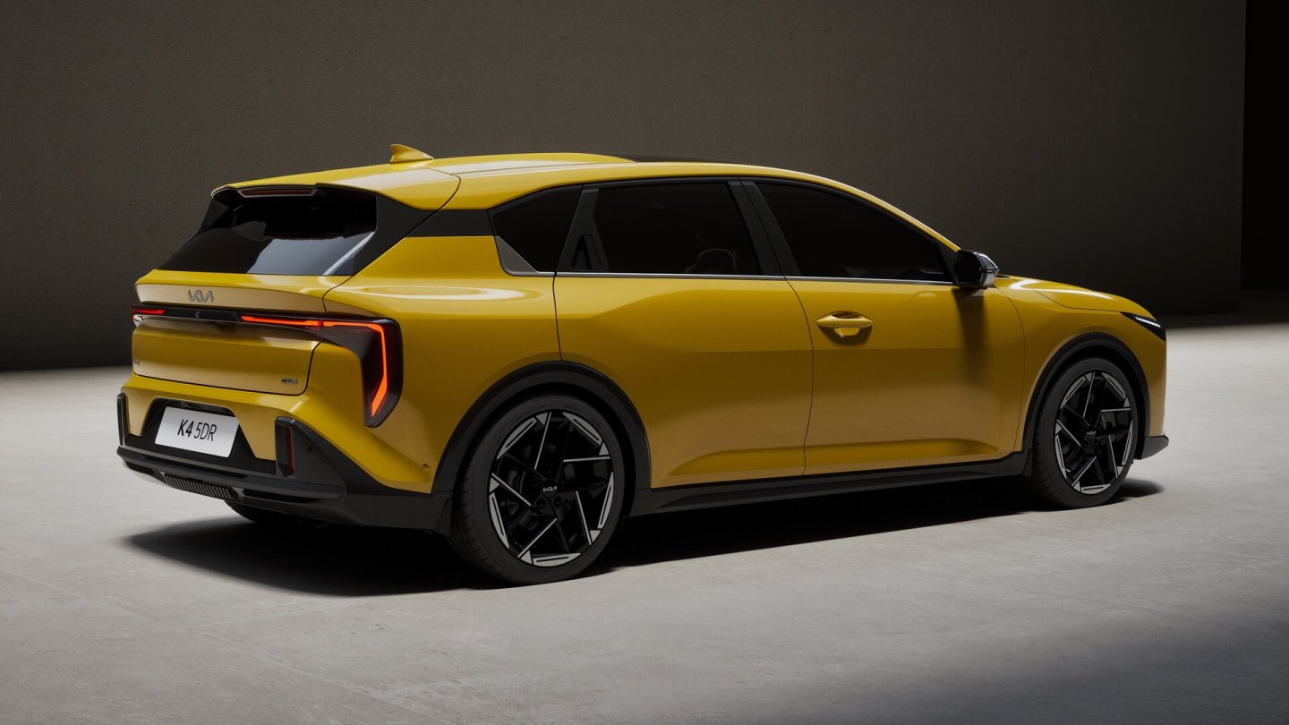 Der Kia K4 ist 4,44 Meter lang und damit der Kompaktklasse schon fast entwachsen.