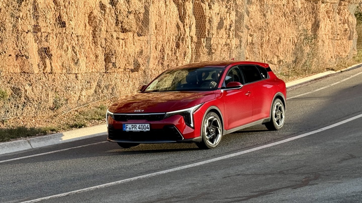 Kia K4 Hybrid