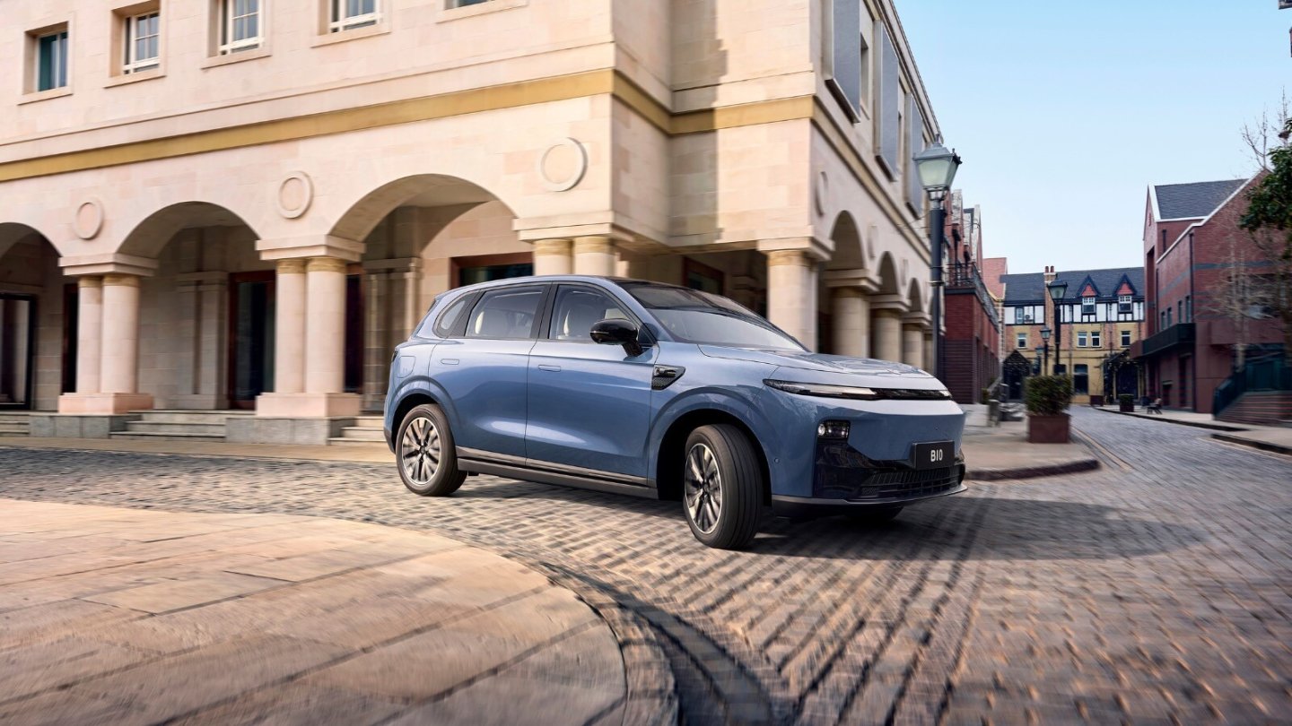 Der Leapmotor B10 wird bald auch in Spanien gebaut. Auf ihm basiert zudem ein neues Opel-SUV.