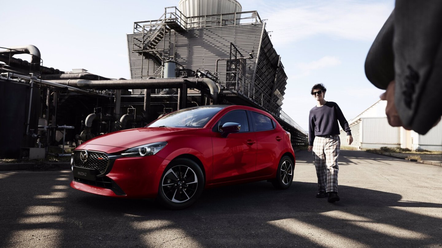 Mazda2 2023
