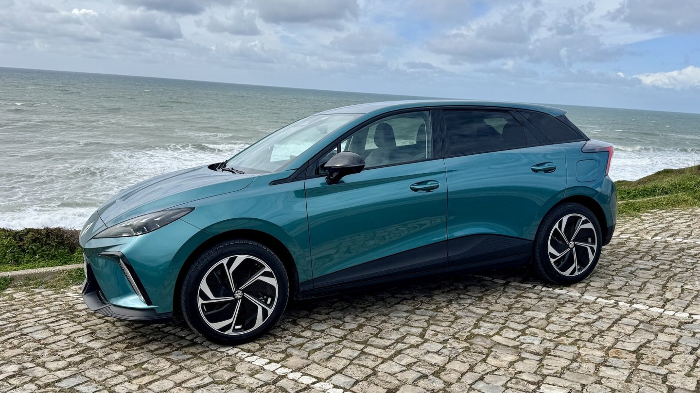 Es gibt künftig, diesseits des MG4 XPower, nur noch eine Ausstattungslinie mit dem Namen Premium.