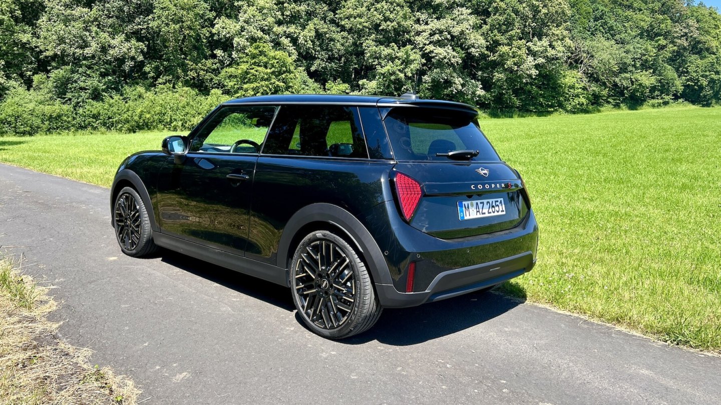 Mini Cooper (F66) 2024