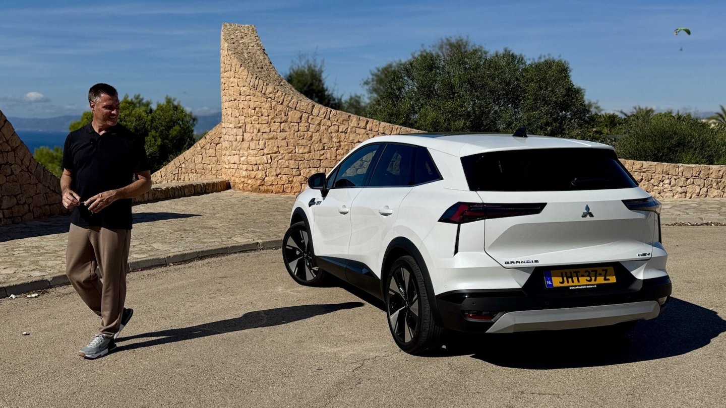 Als kompakter Fünfsitzer mit großem Kofferraum ist der Mitsubishi Grandis ein interessantes Familienauto.