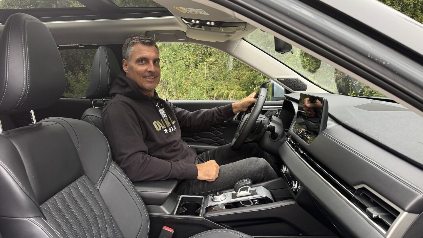 Bequeme Sitze und viel Platz, nur das ständige Warnton-Gebimmel passt nicht zum entspannten Charakter des Autos.