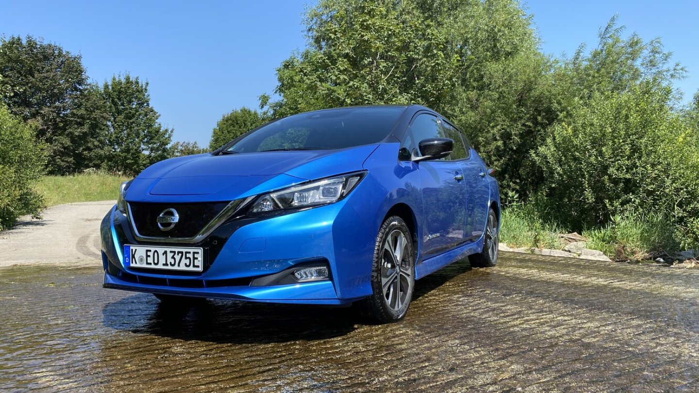 Nissan leaf kwh hotsell