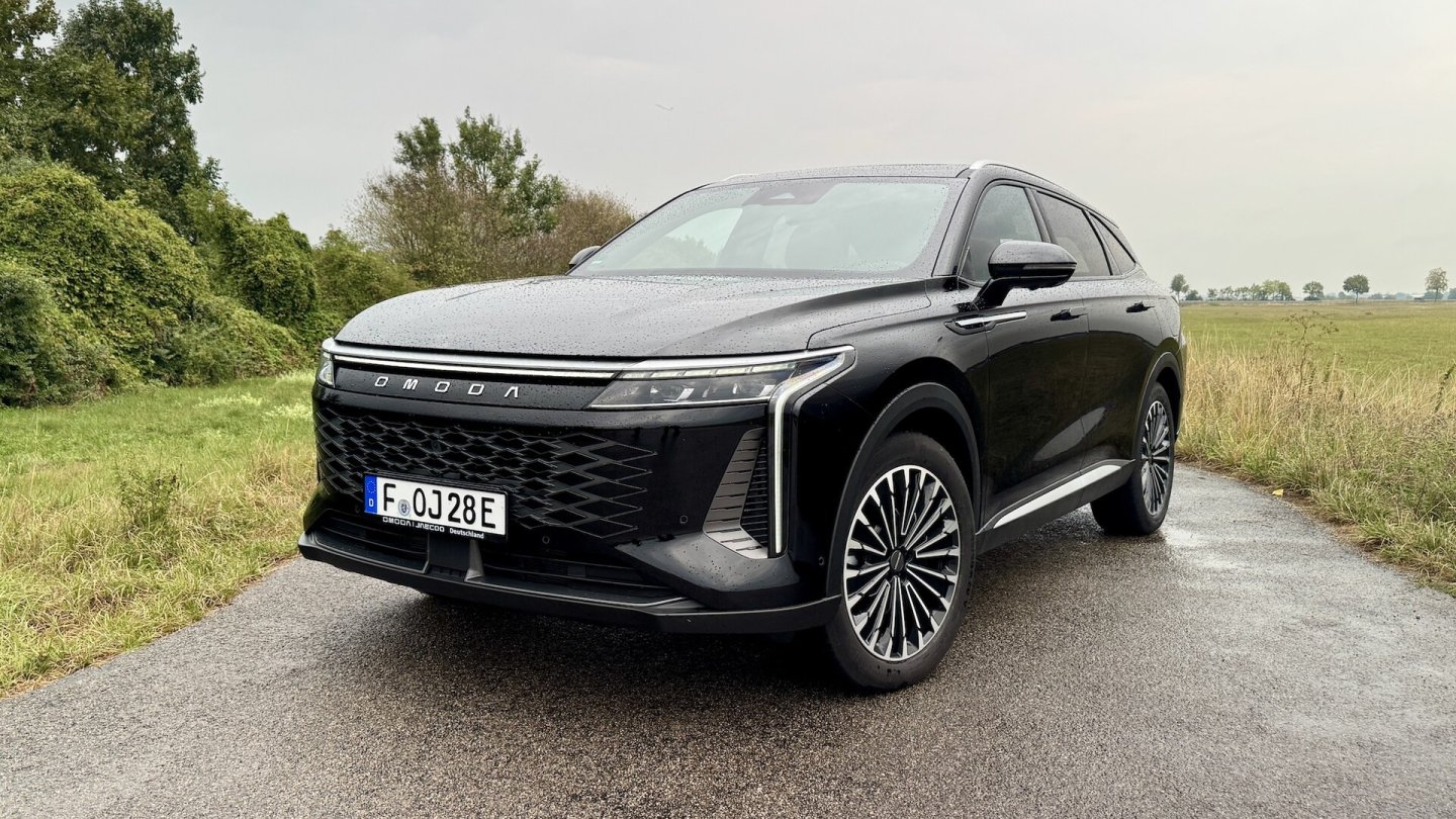 Omoda 9 Plug-in Hybrid