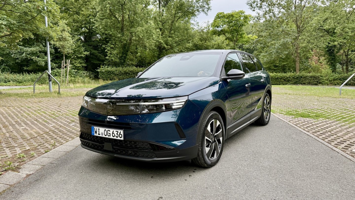 Opel Grandland Hybrid 145