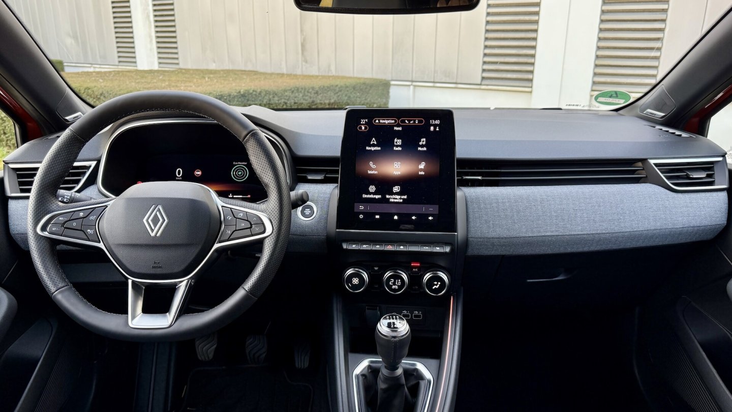 Das Cockpit des Renault Clio. Das Cockpit des Renault Clio.