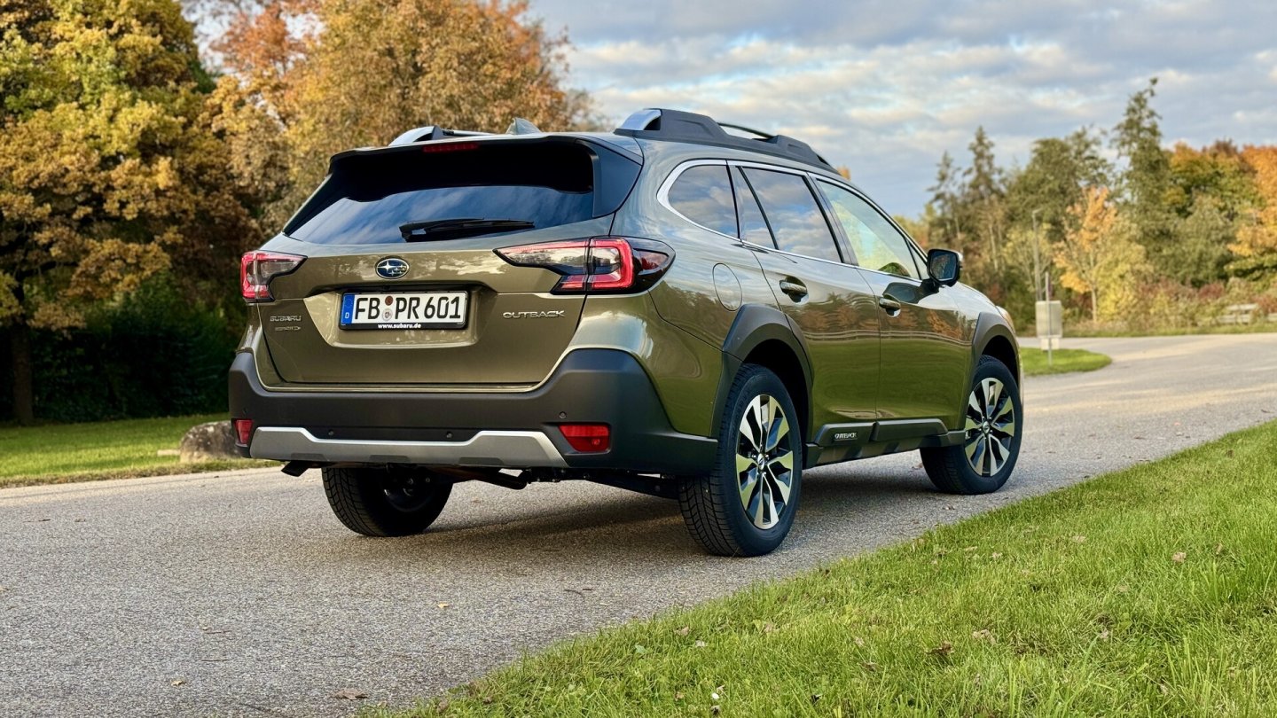 Der aktuelle Subaru Outback hat einen 2,5 Liter großen Boxermotor mit 169 PS. Der aktuelle Subaru Outback hat einen 2,5 Liter großen Boxermotor mit 169 PS.