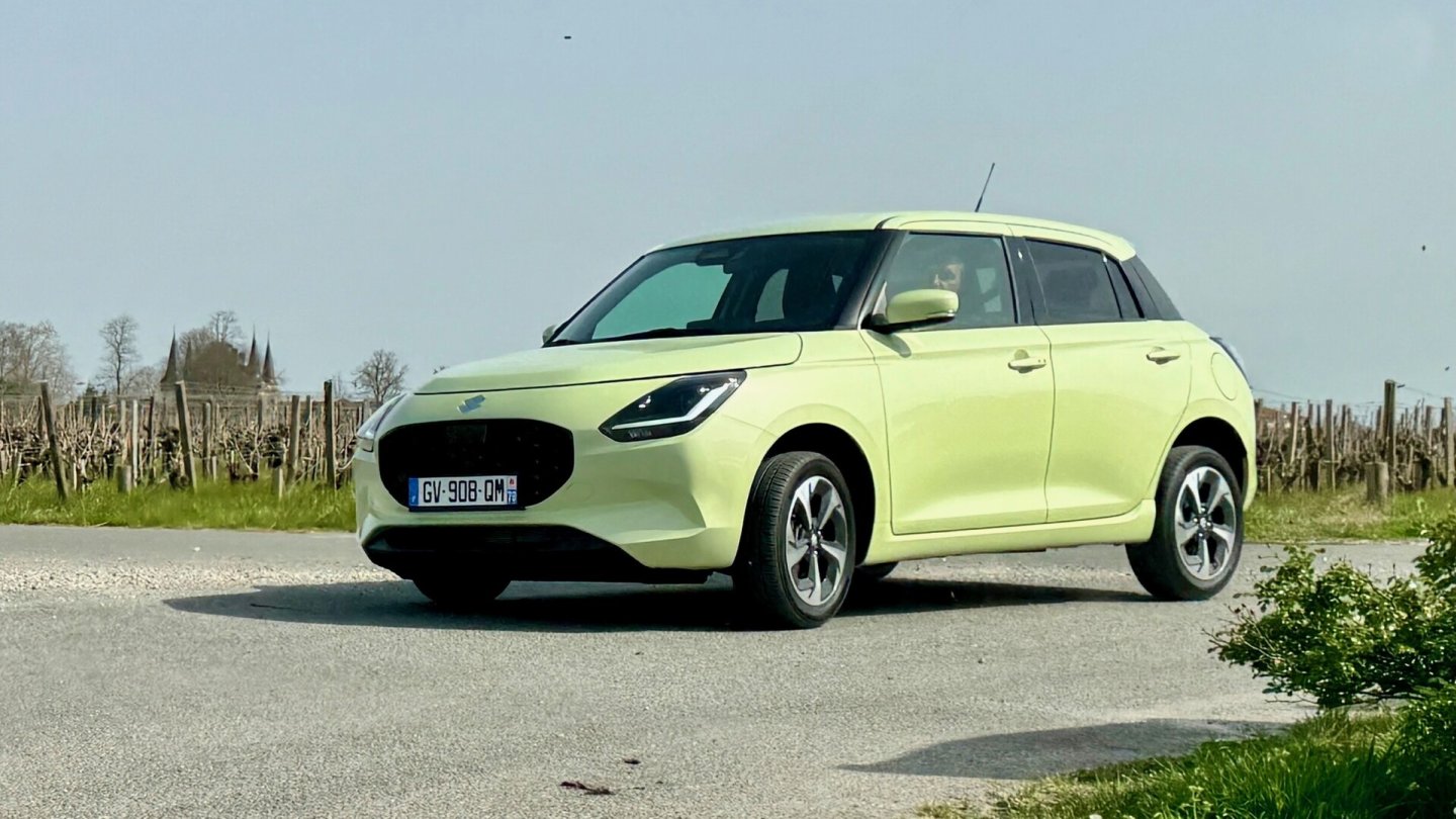 Günstiger Allradler: Der Suzuki Swift Allgrip ist ein Kleinwagen mit 4x4-Antrieb. Günstiger Allradler: Der Suzuki Swift Allgrip ist ein Kleinwagen mit 4x4-Antrieb.
