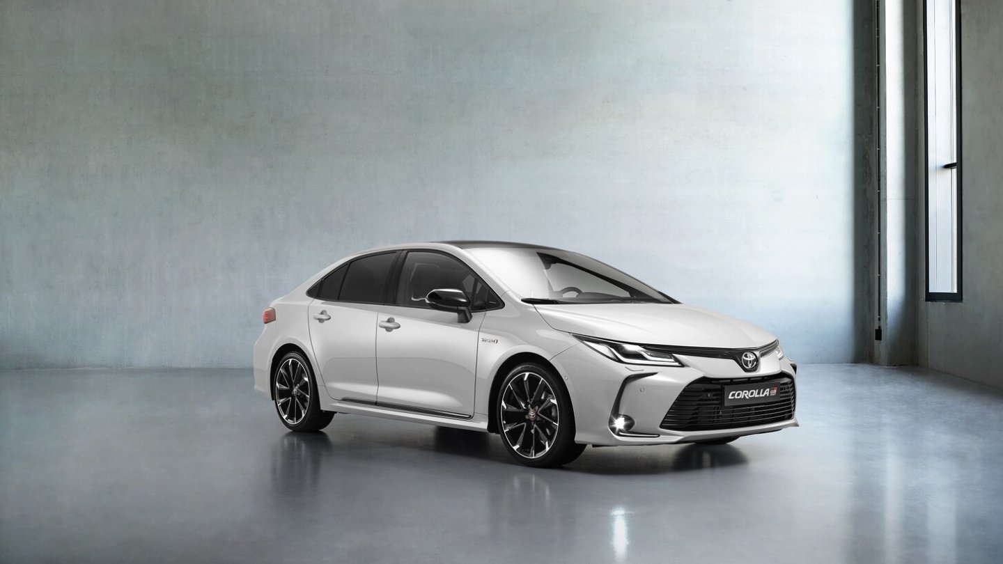 Toyota Corolla Limousine GR Sport