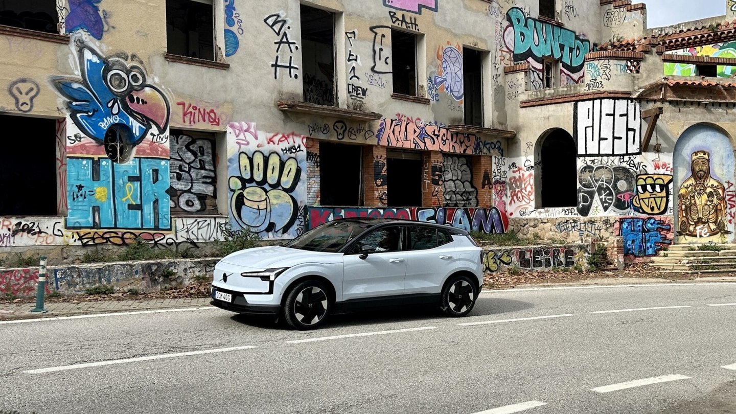 Volvo EX30